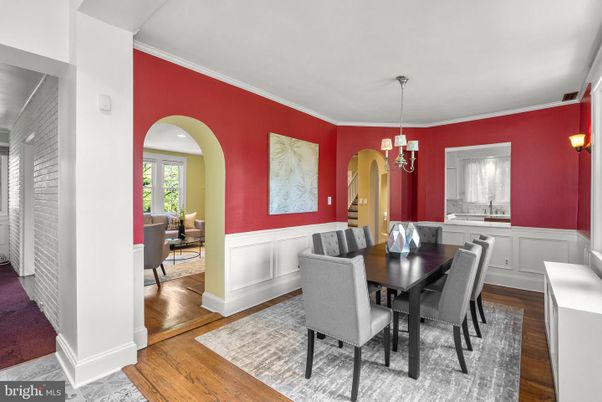 Chandelier, Dining room, Interior, Pendant Lights, Wood Texture Flooring