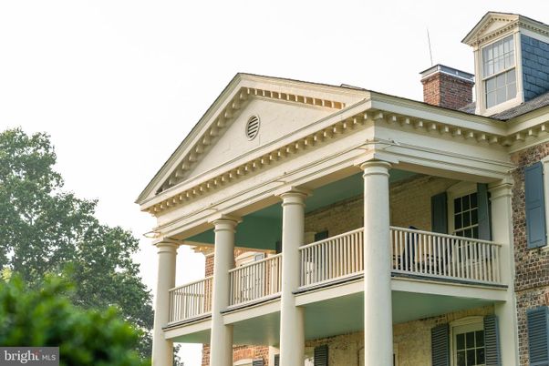 Exterior, Facade, None