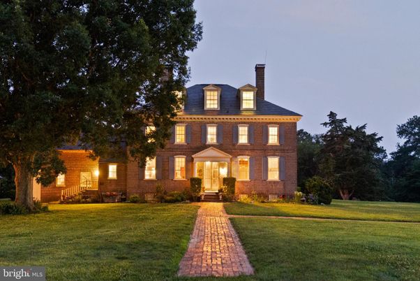 Backyard, Exterior, Facade, Brick Facade, Georgian