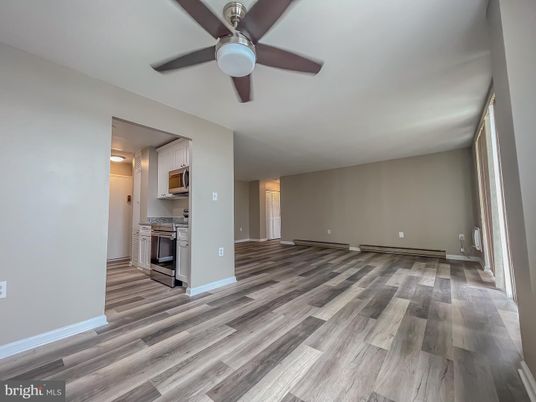 Empty room, Interior, Kitchen, Wood Texture Flooring