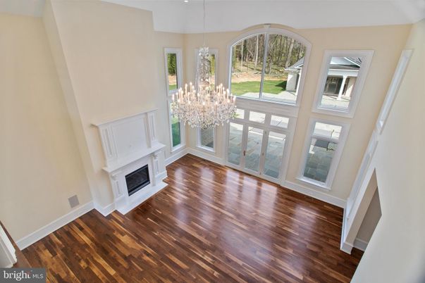 Chandelier, Fireplace, Interior, Wood Texture Flooring