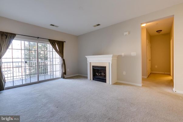 Empty room, Fireplace, Interior