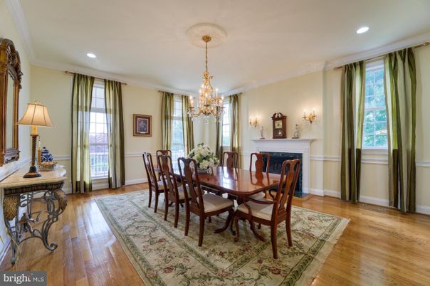 Chandelier, Dining room, Fireplace, Interior, Recessed Lighting, Wood Texture Flooring