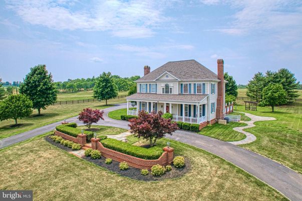 Backyard, Exterior, Facade, Georgian