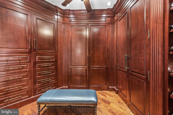 Interior, Recessed Lighting, Wood Texture Flooring, Wooden Walls