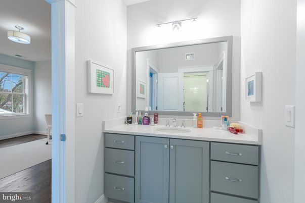 Bathroom, Dual Sink Vanities, Interior, Wood Texture Flooring