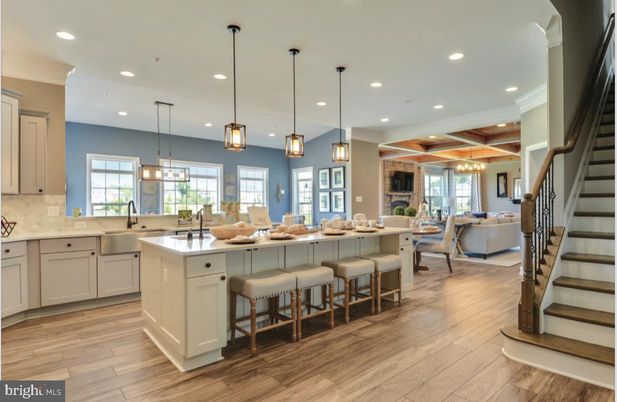 Dining room, Interior, Kitchen, Living room, Pendant Lights, Recessed Lighting, Wood Texture Flooring