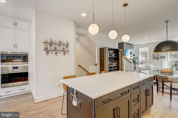 Dining room, Interior, Kitchen, Pendant Lights, Recessed Lighting, Wood Texture Flooring