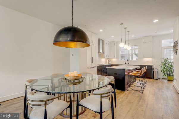 Dining room, Interior, Kitchen, Pendant Lights, Recessed Lighting, Wood Texture Flooring