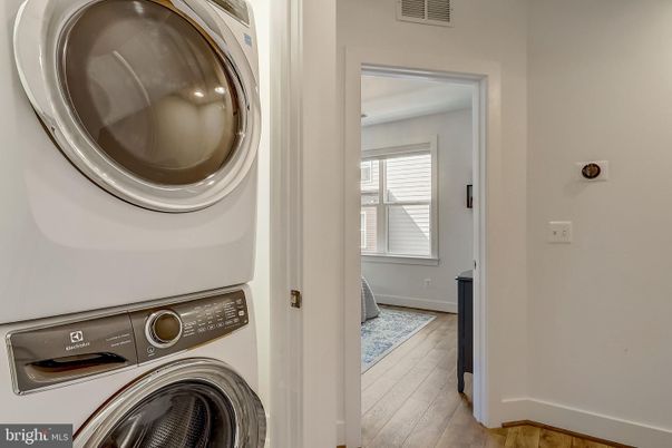 Interior, Utility Closets, Washer, Wood Texture Flooring