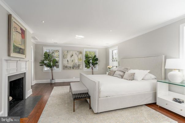 Bedroom, Fireplace, Interior, Recessed Lighting, Wood Texture Flooring