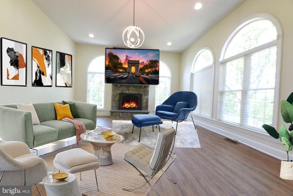 Fireplace, Interior, Living room, Pendant Lights, Recessed Lighting, Wood Texture Flooring