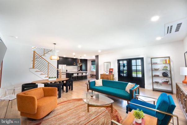 Dining room, Interior, Kitchen, Living room, Pendant Lights, Recessed Lighting, Wood Texture Flooring