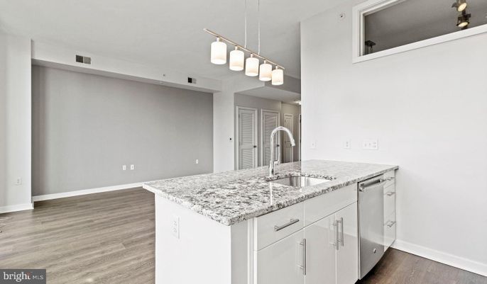 Interior, Kitchen, Pendant Lights, Wood Texture Flooring