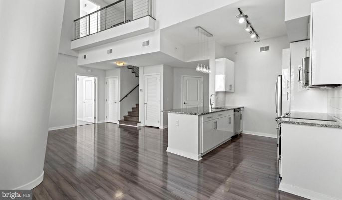 Interior, Kitchen, Pendant Lights, Wood Texture Flooring