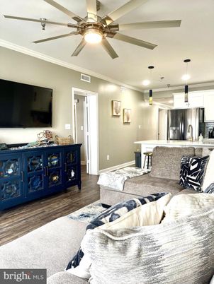 Interior, Kitchen, Living room, Pendant Lights, Recessed Lighting, Stainless Steel Appliances, Wood Texture Flooring