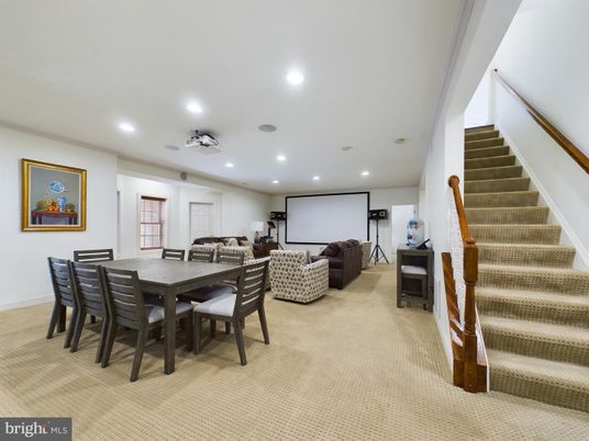 Dining room, Interior, Living room, Projection Screen, Recessed Lighting, Theatre Room
