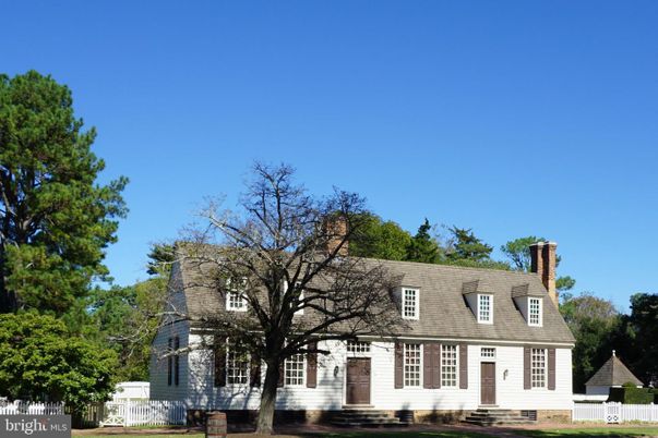 Exterior, Facade, Cape Cod