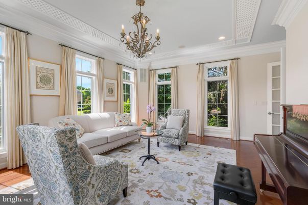 Chandelier, Interior, Living room, Recessed Lighting, Wood Texture Flooring