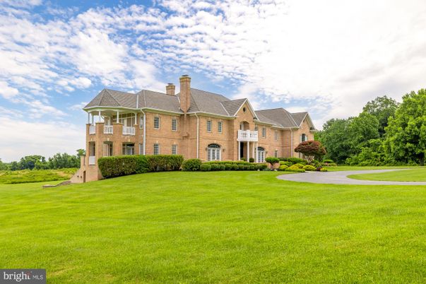Backyard, Exterior, Facade, Brick Facade, French Provincial