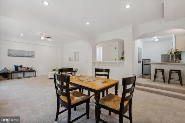 Dining room, Interior, Recessed Lighting