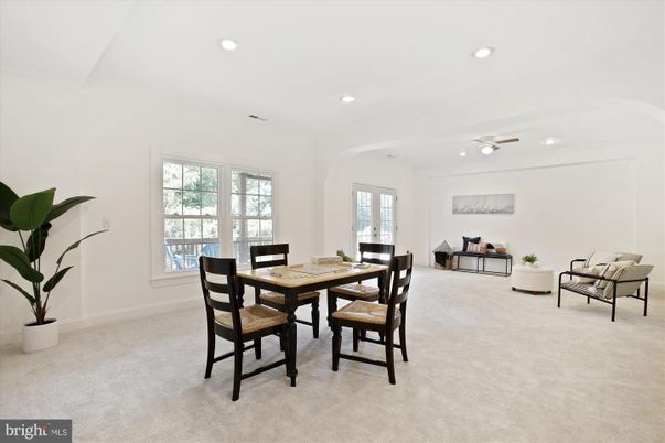 Dining room, Interior, Recessed Lighting