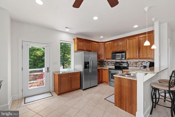 Interior, Kitchen, Pendant Lights, Recessed Lighting
