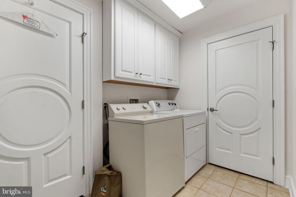 Interior, Washer
