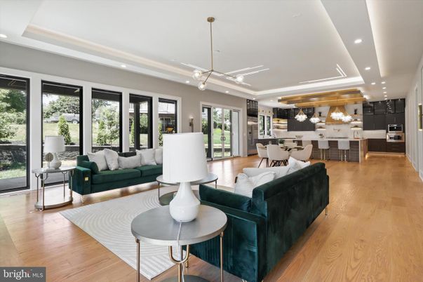 Dining room, Interior, Kitchen, Living room, Pendant Lights, Recessed Lighting, Stainless Steel Appliances, Wood Texture Flooring