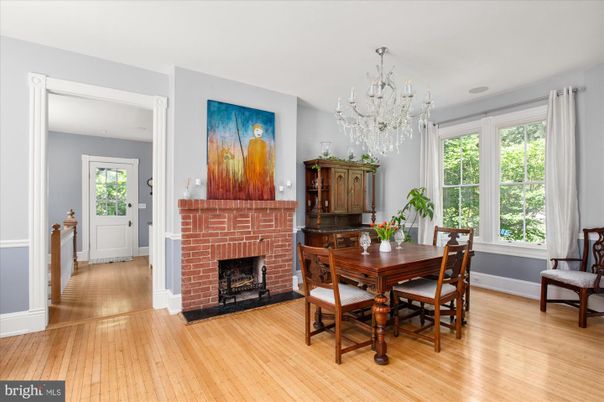 Chandelier, Dining room, Fireplace, Interior, Wood Texture Flooring