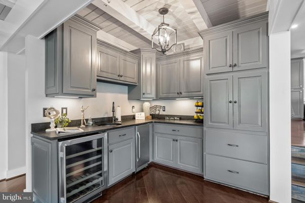 Interior, Kitchen, Pendant Lights, Wood Texture Flooring