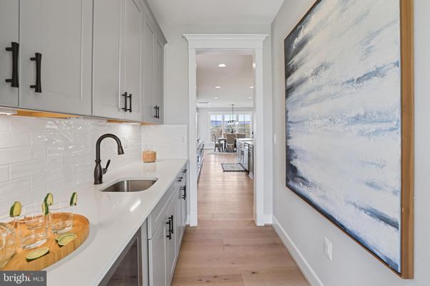 Dining room, Interior, Kitchen, Pendant Lights, Recessed Lighting, Wood Texture Flooring