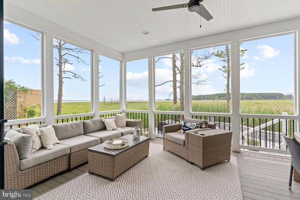 Interior, Living room, Sun Room, Water, Wood Texture Flooring