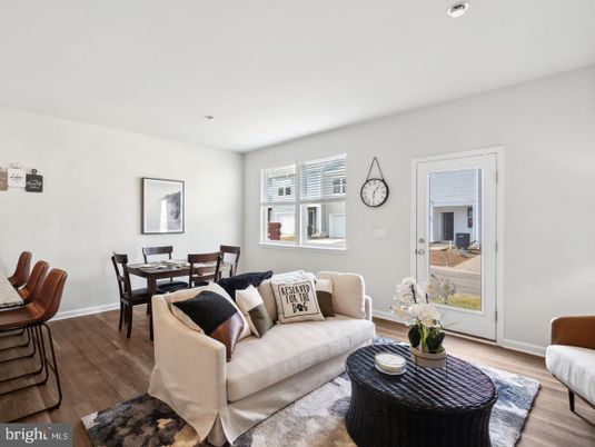 Dining room, Interior, Living room, Recessed Lighting, Wood Texture Flooring