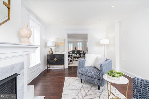 Dining room, Fireplace, Interior, Recessed Lighting, Wood Texture Flooring