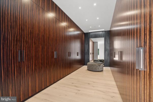 Interior, Recessed Lighting, Wood Texture Flooring, Wooden Walls
