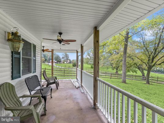 Exterior, Sun Room