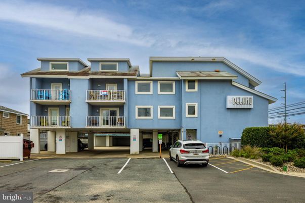 Exterior, Facade, Condo Building
