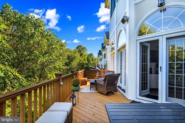 Exterior, Wood Texture Flooring