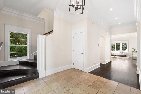 Interior, Pendant Lights, Recessed Lighting, Wood Texture Flooring