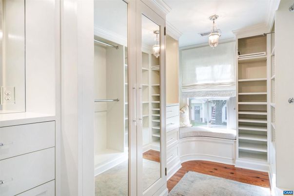 Interior, Pendant Lights, Walk-in Closets, Wood Texture Flooring
