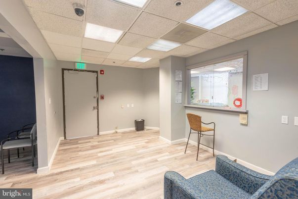Elevator, Interior, Recessed Lighting, Wood Texture Flooring