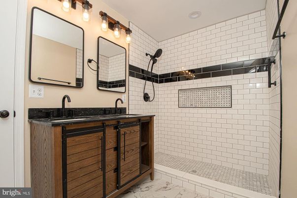 Bathroom, Dual Sink Vanities, Interior, Marble, Recessed Lighting