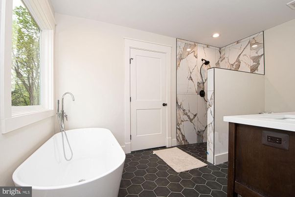 Bathroom, Free Standing Baths, Interior, Recessed Lighting