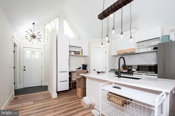 Interior, Kitchen, Pendant Lights, Wood Texture Flooring