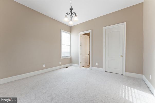 Chandelier, Empty room, Interior