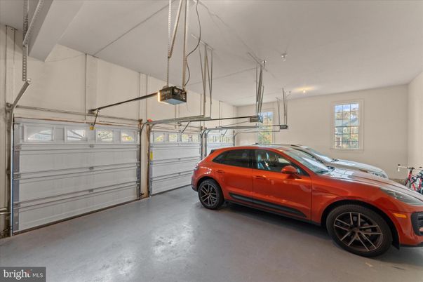 Garage, Interior, Recessed Lighting
