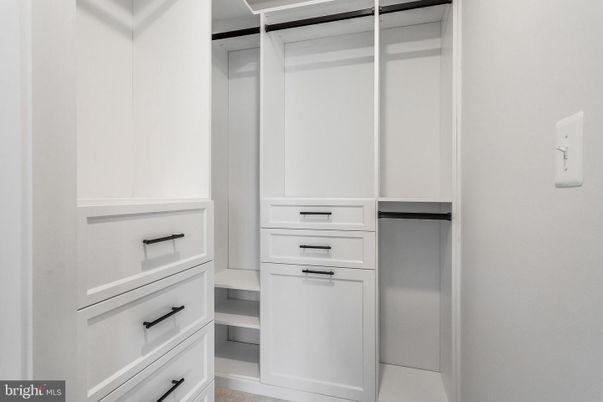 Interior, Walk-in Closets