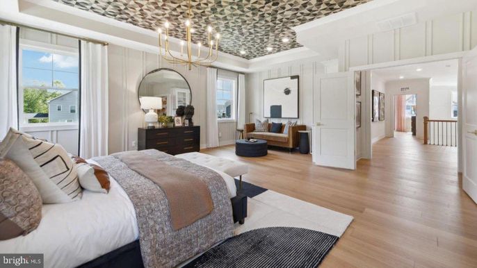 Bedroom, Chandelier, Interior, Pendant Lights, Recessed Lighting, Wood Texture Flooring