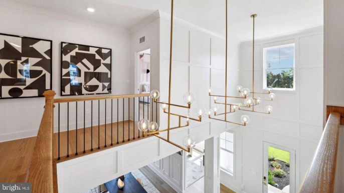 Interior, Pendant Lights, Recessed Lighting, Wood Texture Flooring